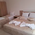 Capuccino Guest - Free Parking And Wi-fi Apartamento *
