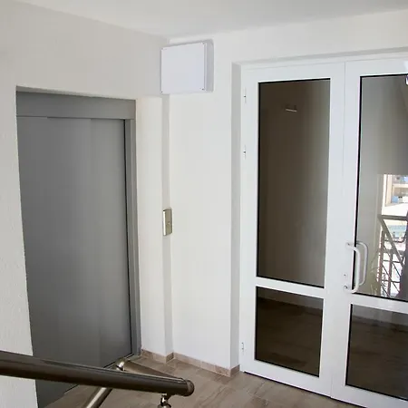 Apartman Capuccino Guest - Free Parking And Wi-fi *