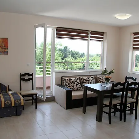 Apartment Capuccino Guest - Free Parking And Wi-fi