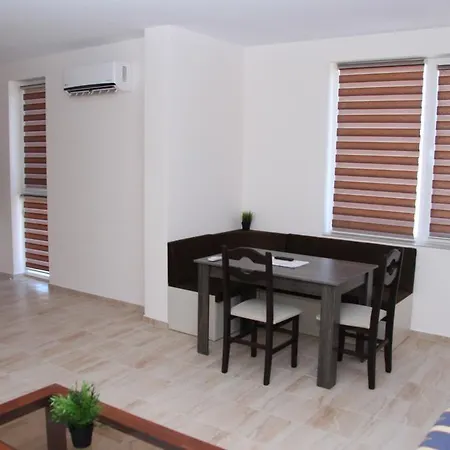 Capuccino Guest - Free Parking And Wi-fi Apartamento