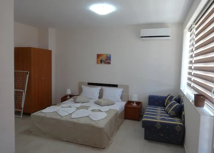 Capuccino Guest - Free Parking And Wi-fi Apartament *
