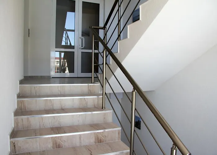 Capuccino Guest - Free Parking And Wi-fi Apartament *