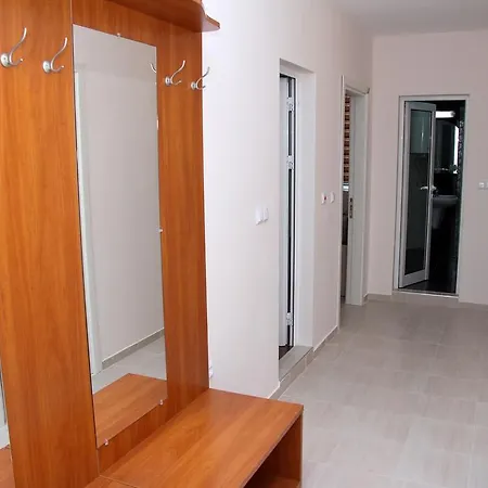 아파트 Capuccino Guest - Free Parking And Wi-fi 써니비치