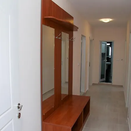 아파트 Capuccino Guest - Free Parking And Wi-fi 써니비치