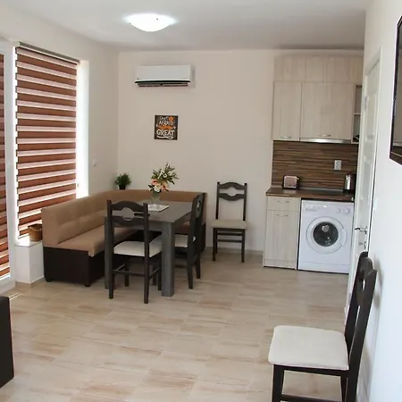 Capuccino Guest - Free Parking And Wi-fi * 써니비치