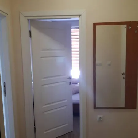 Capuccino Guest - Free Parking And Wi-fi * 써니비치