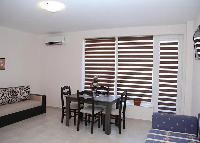 Capuccino Guest - Free Parking And Wi-fi Apartman