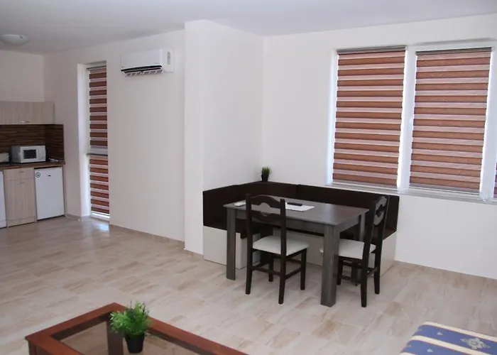 Capuccino Guest - Free Parking And Wi-fi Apartman